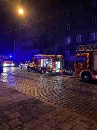 У львівській квартирі спалахнула пожежа: вогнеборці на місці (ФОТО)