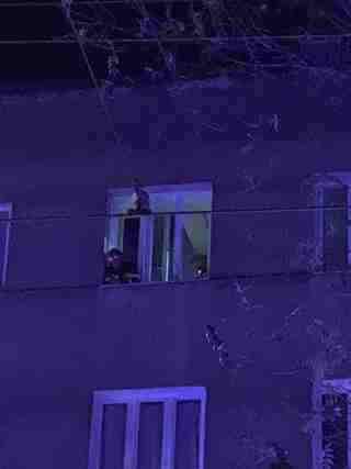 У львівській квартирі спалахнула пожежа: вогнеборці на місці (ФОТО)