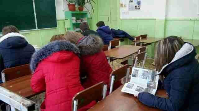 У Львівській міській раді закликають батьків одягати тепліше дітей до школи