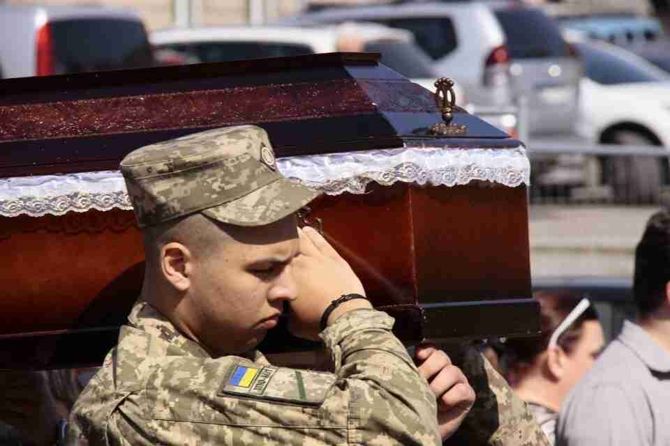У Львівській області 31 травня поховають чотирьох Героїв, які загинули на фронті (ФОТО)