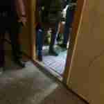 У львівському гуртожитку СБУ проводить затримання збувачів наркотиків (фото)