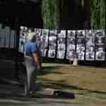 У львівському парку встановили прострелений сонях та інсталяцію про полеглих Героїв (фото)