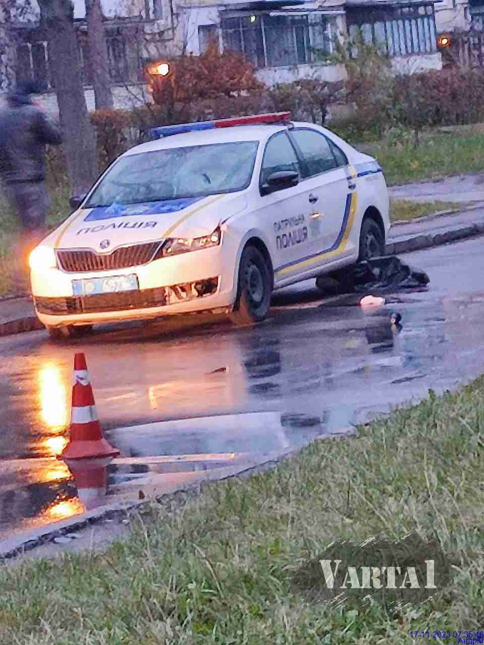 У Львові авто поліції збило пішохода: підтверджено смерть людини (ФОТО 18+)