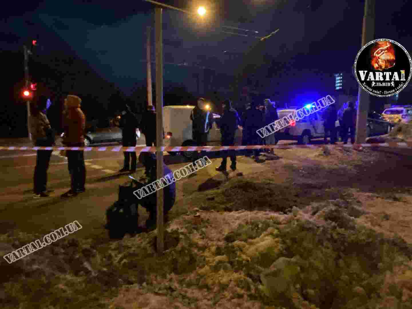 У Львові чоловік стріляв у поліцейських (фото, відео)