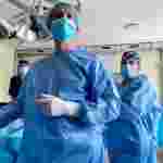У Львові лікарі за допомогою робота Da Vinci виконали ще одну операцію та започаткували розвиток баріатричної хірургії (фото)
