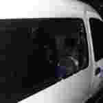 У Львові на гарячому затримали чоловіка, який розбивши вікно в автомобілі, викрав з нього речі (фото)