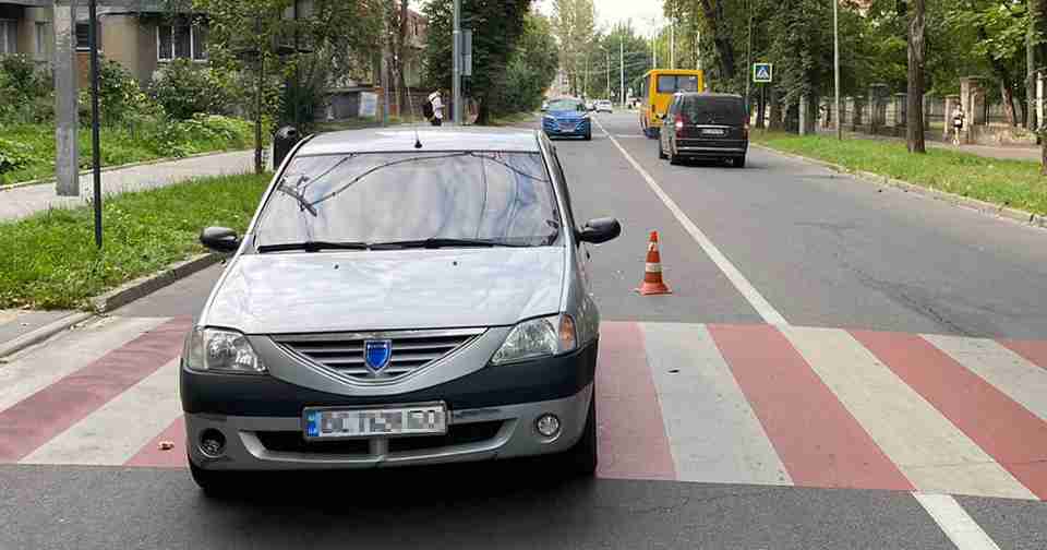 У Львові на пішохідному переході збили людину (ФОТО)