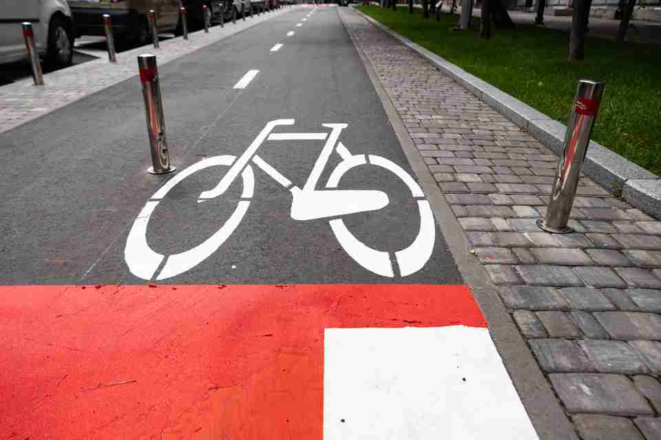 У Львові на ще одній вулиці закладуть основу для майбутньої велосмуги