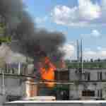 У Львові на території заводу спалахнула пожежа (фото, відео)