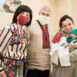 У Львові новонародженим малюкам подарували вишиванки (фото)