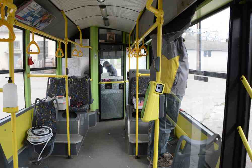 У Львові обладнано майже половину громадського транспорту валідаторами для е-квитка