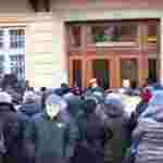 У Львові освітяни влаштували масову акцію протесту (ФОТО, ВІДЕО)