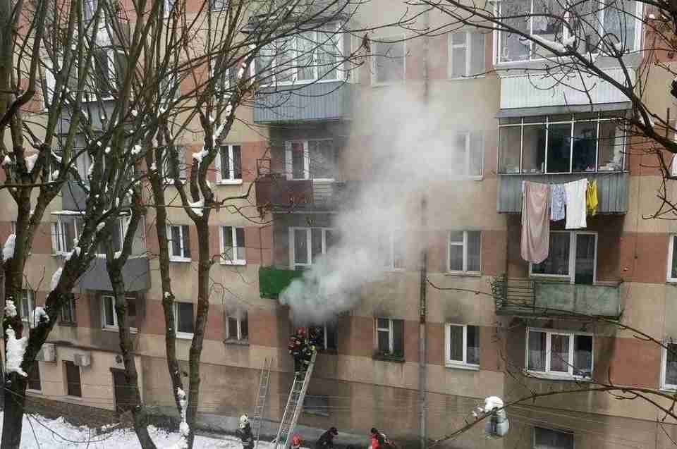 У Львові під час пожежі постраждав 73-річний чоловік