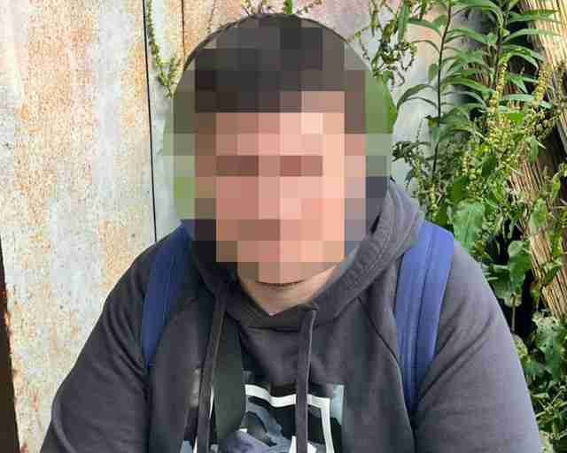 У Львові поліція затримала чоловіка з партією наркотиків (ФОТО)