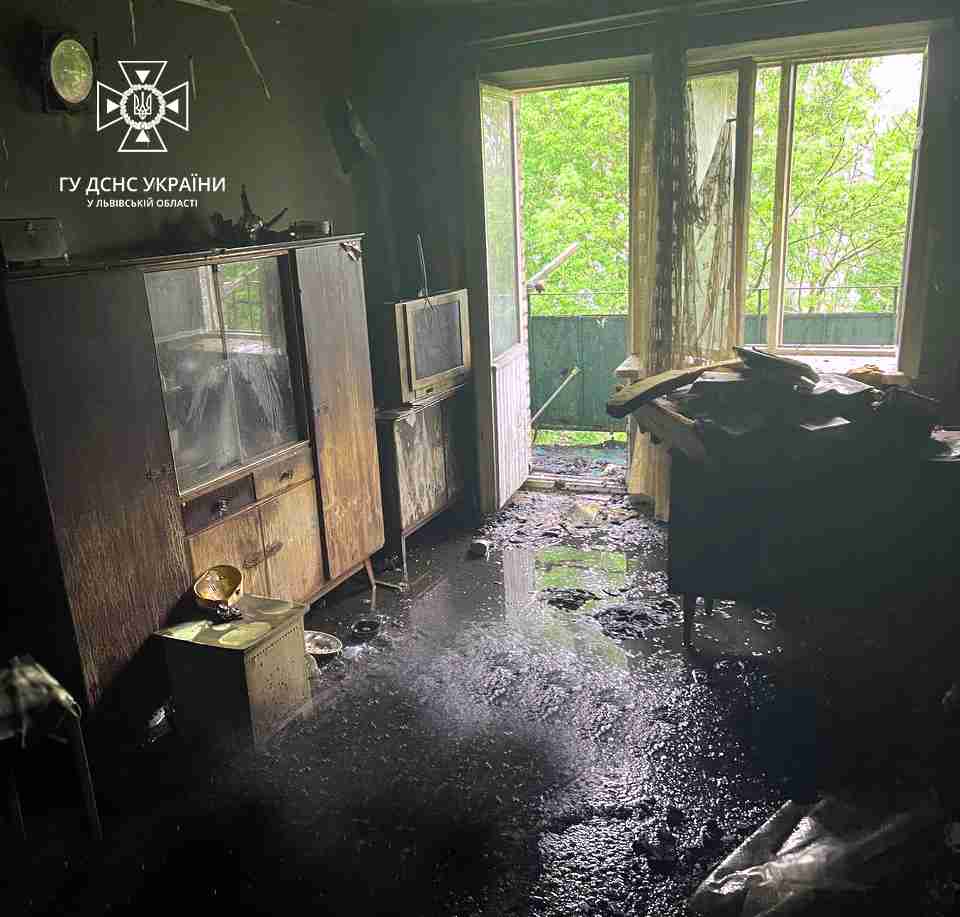 У Львові пожежа в квартирі забрала життя людини (ФОТО)