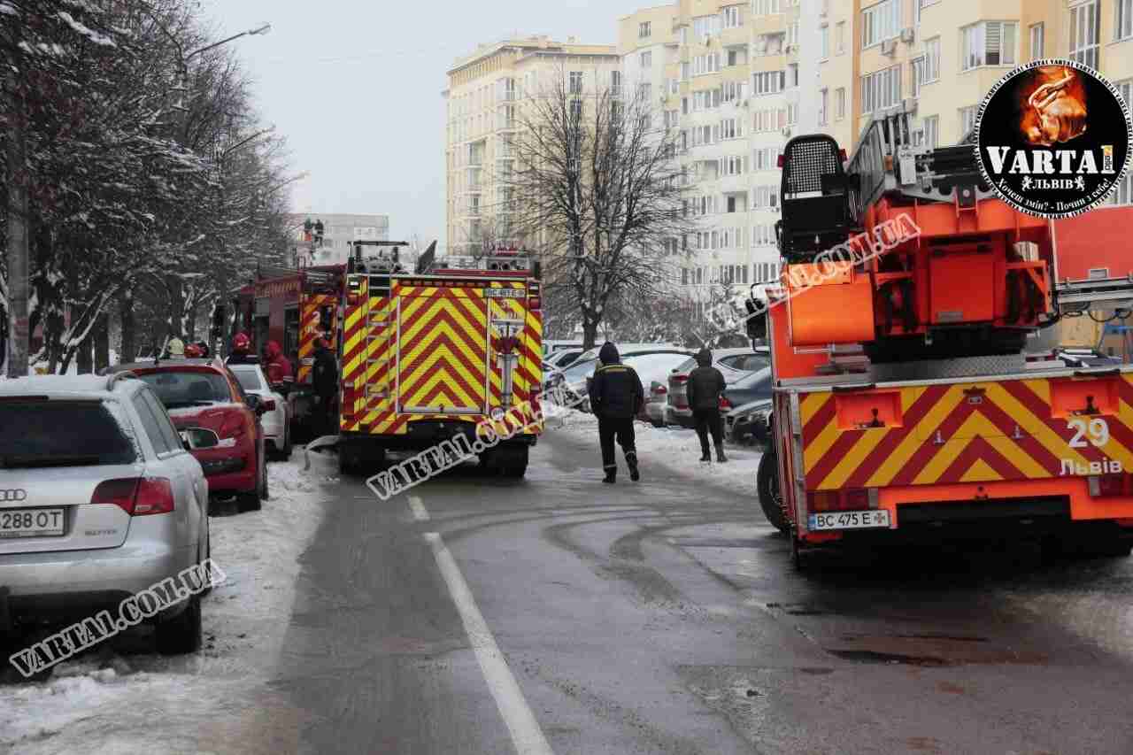 У Львові пожежники перевіряють інформацію про задимлення (ФОТО)