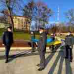 У Львові прапороносна група університету безпеки життєдіяльності урочисто підняла синьо-жовтий стяг