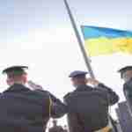 У Львові прапороносці Академії сухопутних військ урочисто підняли державний прапор