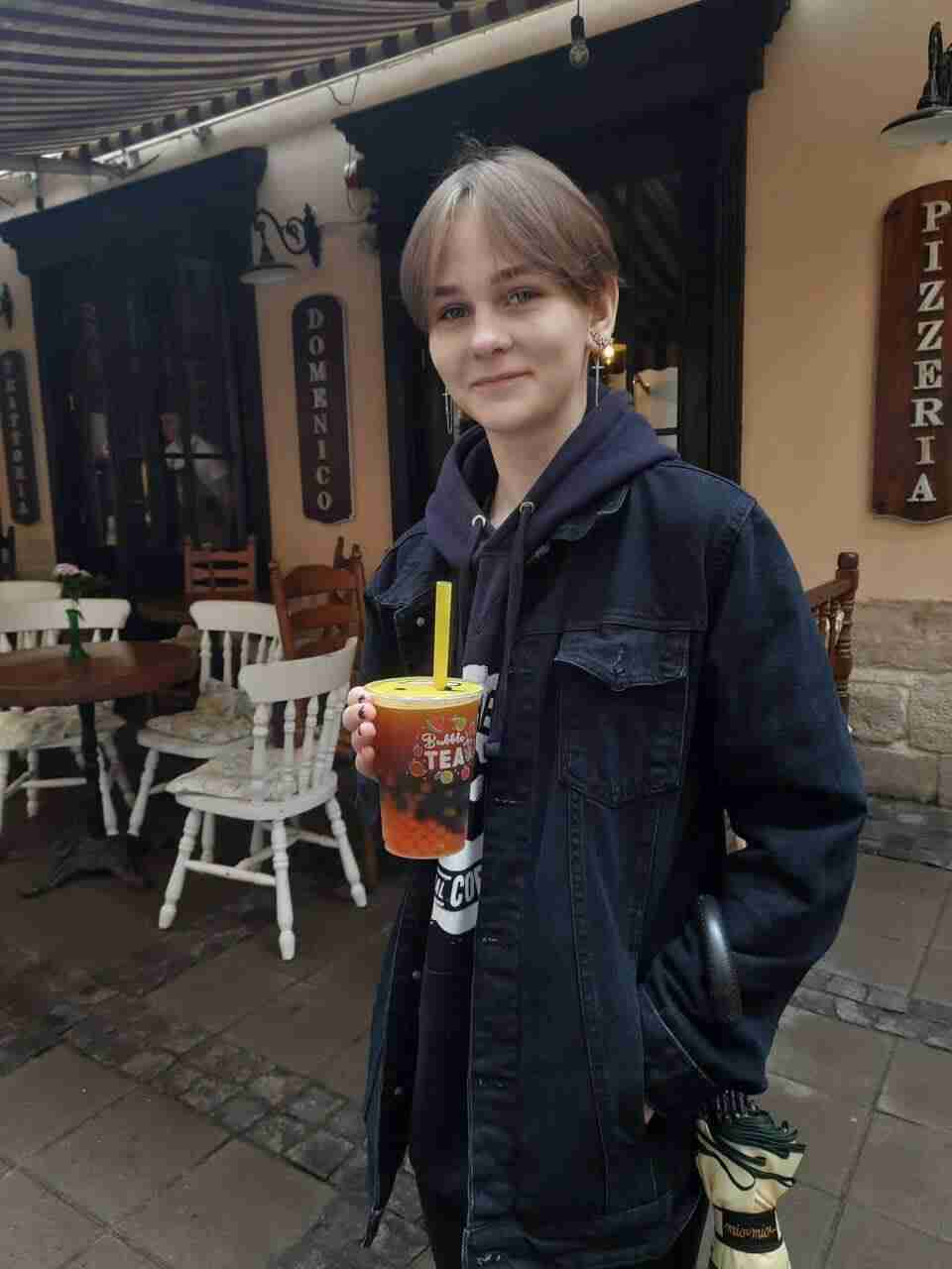 У Львові розшукують зниклу безвісти 14-річну дівчину (ФОТО)