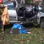 У Львові рятувальники деблокували тіло водія, який загинув у ДТП (фото, відео)