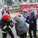 У Львові рятувальники допомогли бабусі вибратись з халепи (ФОТО)