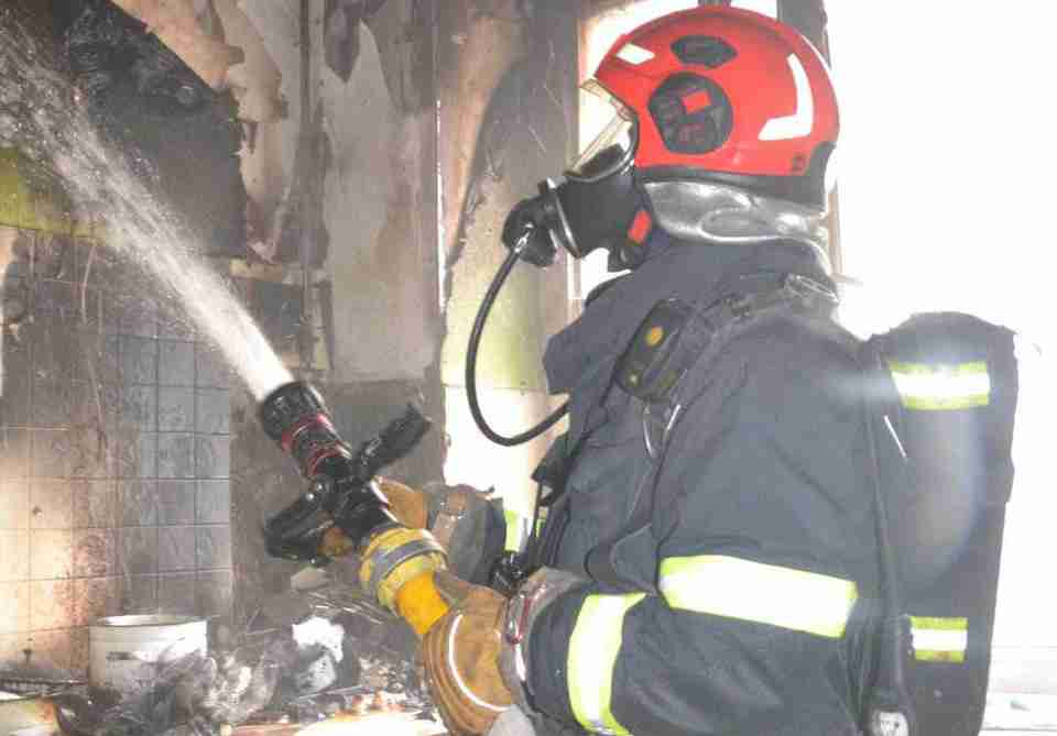 У Львові сталася пожежа в багатоповерхівці
