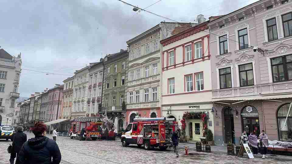У Львові сталася пожежа в історичному центрі міста (ФОТО)
