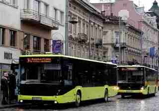 У Львові стрімко зростає кількість хворих на коронавірус водіїв громадського транспорту