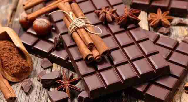 У Львові суд засудив чоловіка, який вкрав 142 плитки шоколаду