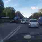 У Львові внаслідок зіткнення один з автомобілів перекинувся (фото)