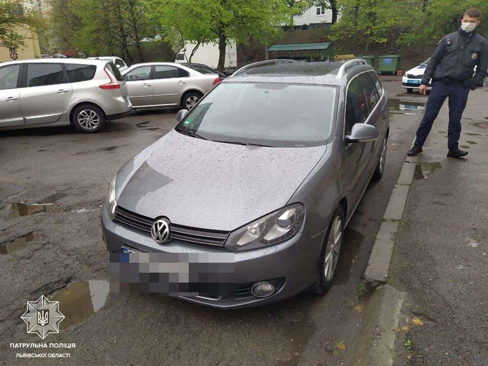 У Львові водій авто пробив легеню іншому водію