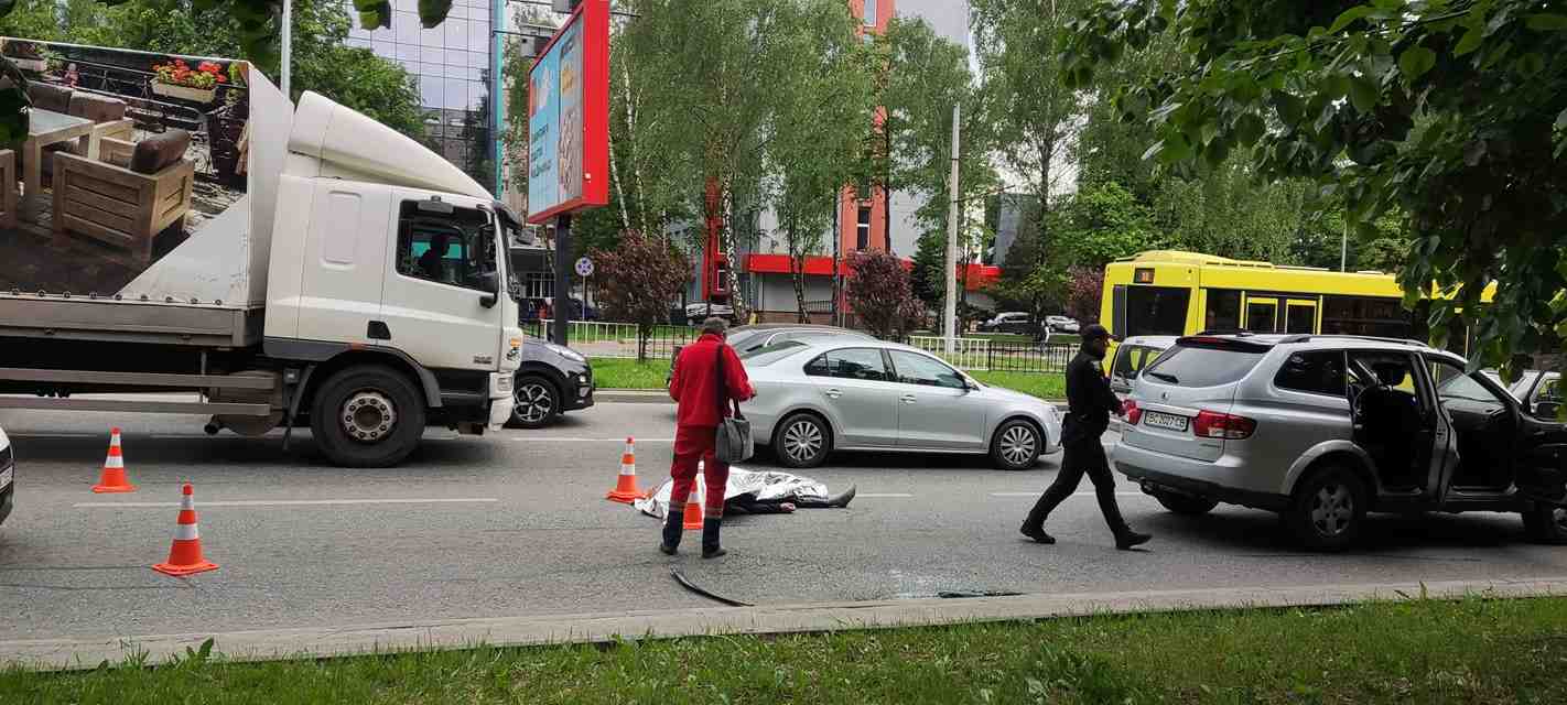 У Львові водій помер за кермом автомобіля (фото)