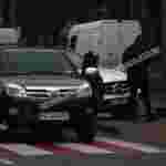 У Львові водійка позяшляховика в’їхала в легковик і розтрощила знак на острівку безпеки (ФОТО, ВІДЕО)
