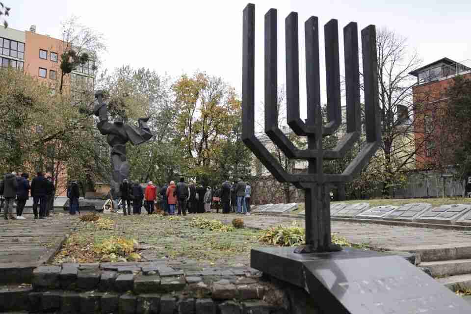 У Львові вшанували пам’ять жертв Голокосту (ФОТО, ВІДЕО)