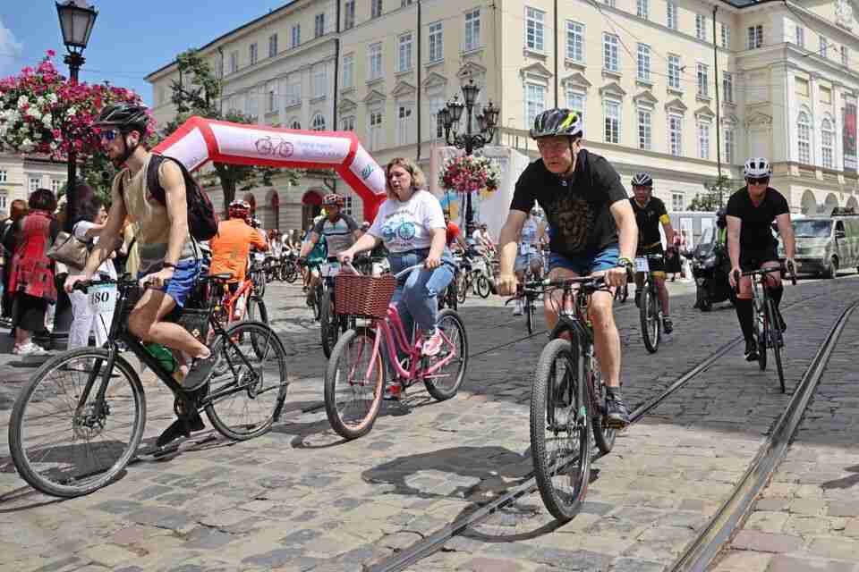 У Львові вшосте відбувся благодійний велопробіг з Арсеном Мірзояном (ФОТО)