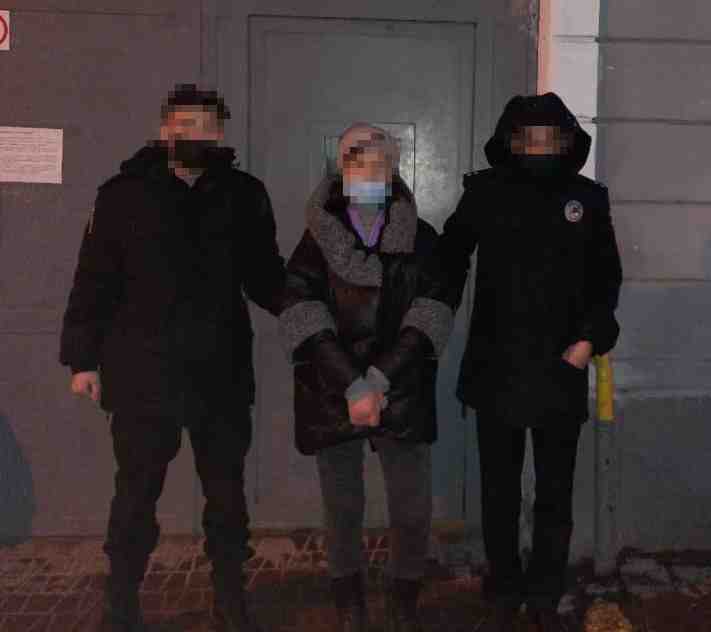 У Львові затримали жінку, яка продавала наркотики (фото)