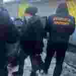 У Львові затримали жінку, яка збувала «метадон» на автостанції (фото)