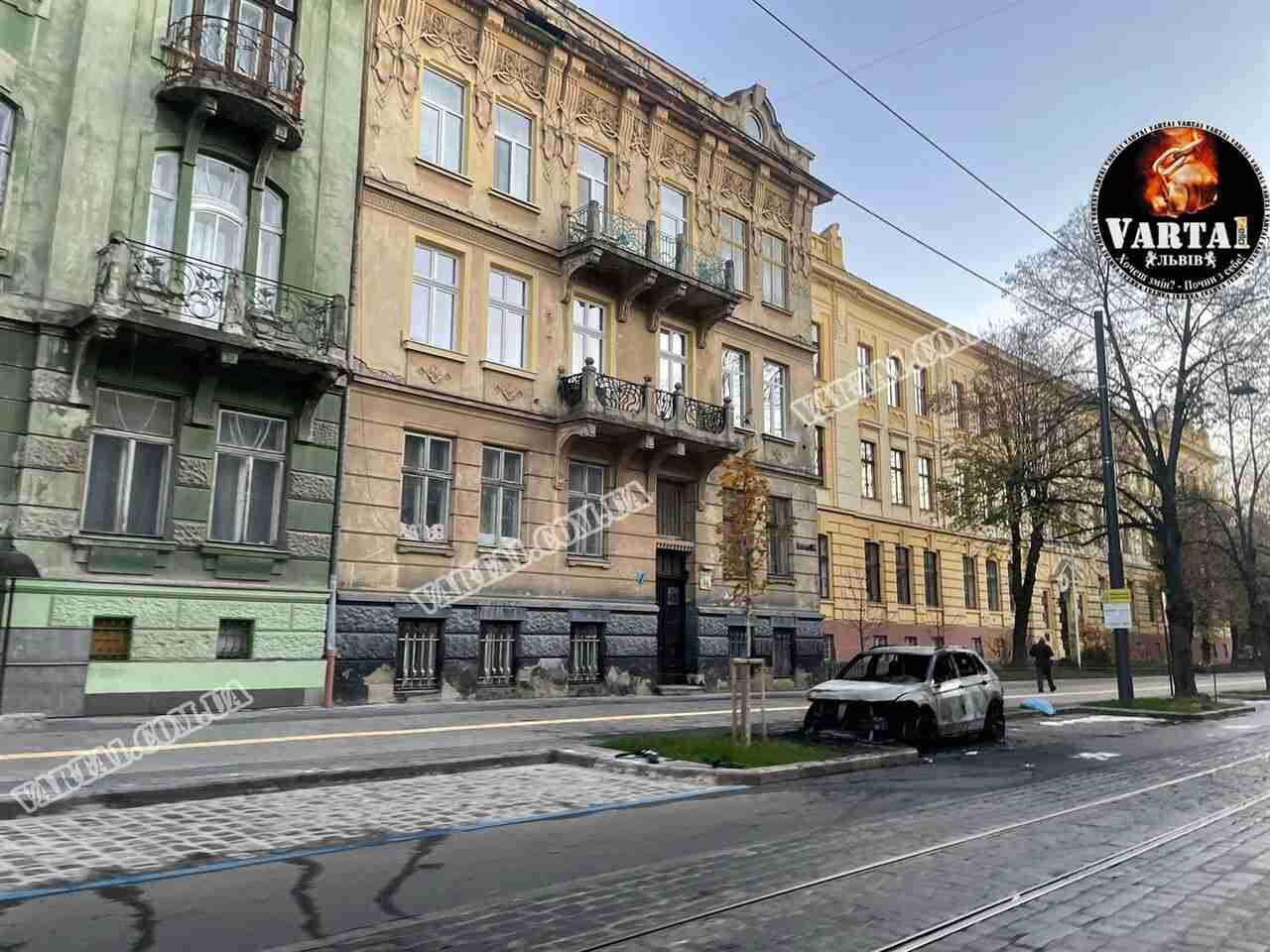 У Львові згорів автомобіль (ФОТО)