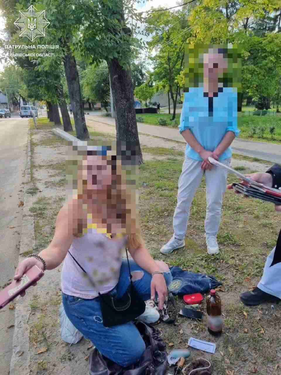У Львові жінки обкрадали учнів під час уроків (ФОТО)