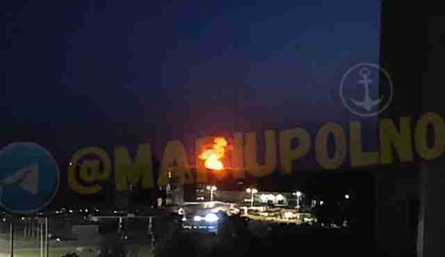 У Маріуполі пролунали потужні вибухи у районі аеропорту (ВІДЕО)