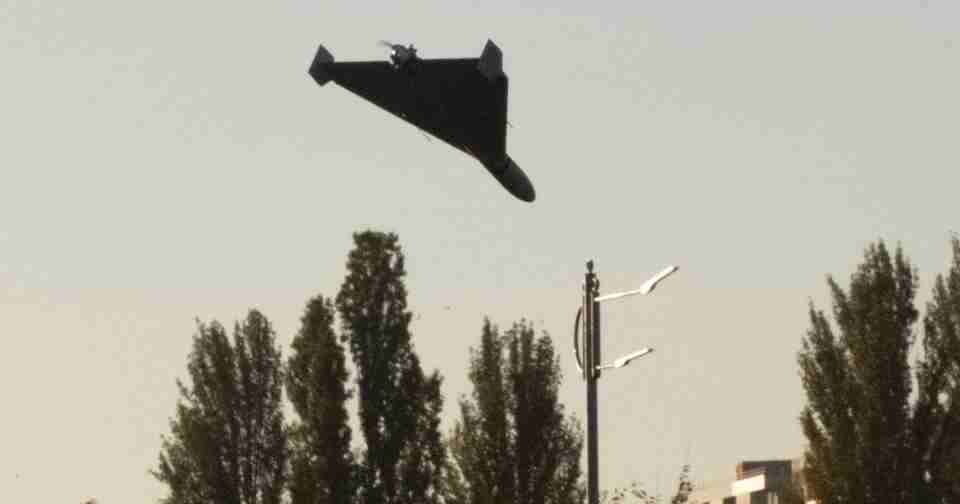 У Міноборони показали, як українські військові збивають іранські дрони над столицею (ВІДЕО)