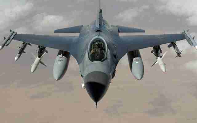 У МЗС заінтригували заявою стосовно F-16