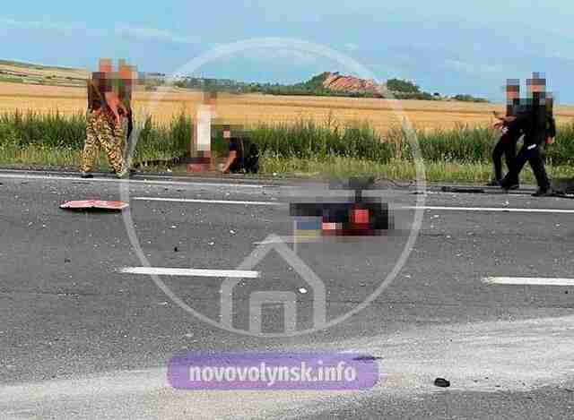 У Нововолинську поліцейський збив на смерть двох людей на блокпості (ФОТО 18+)