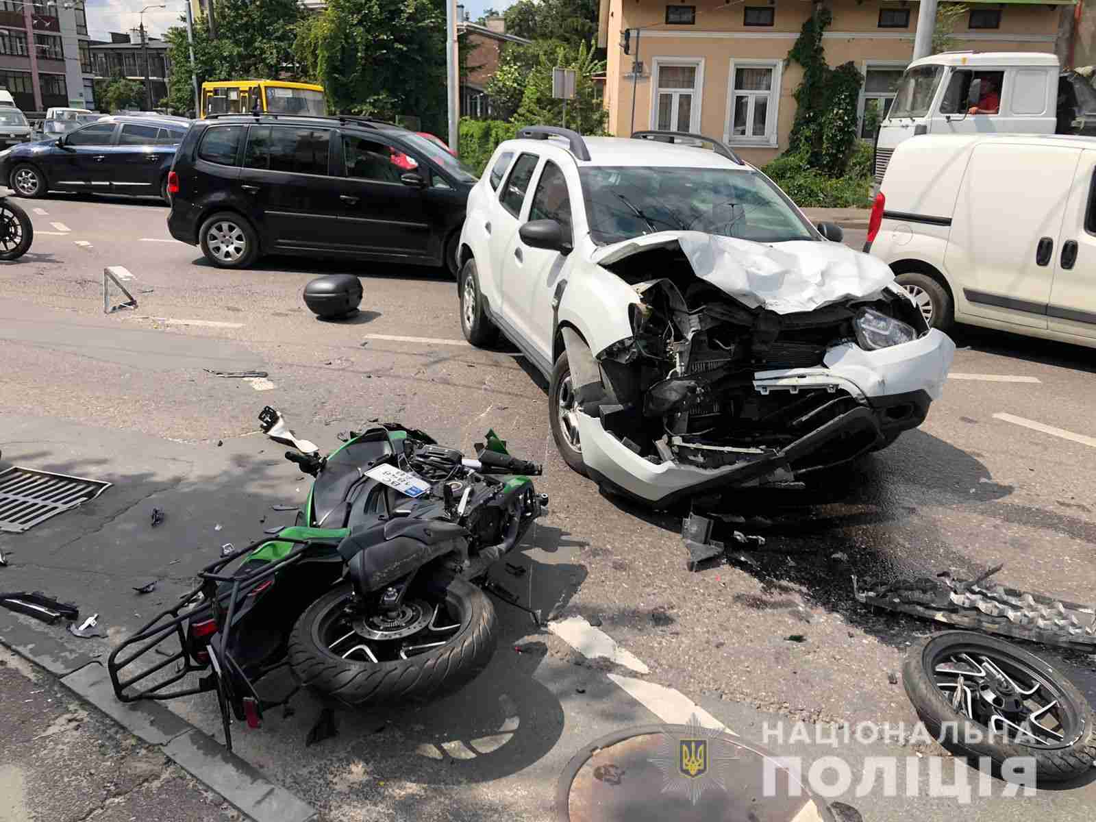 У поліції прокоментували ДТП з мотоциклом на Кульпарківській (ФОТО)