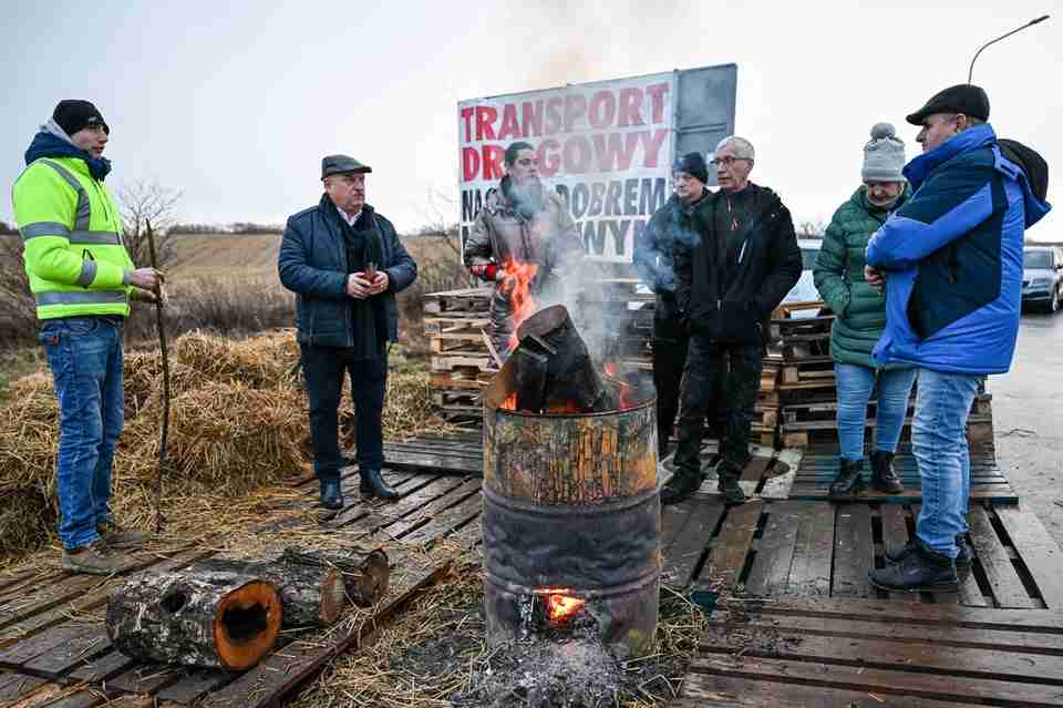 У Польщі підписано угоду з фермерами, які блокують кордон: деталі