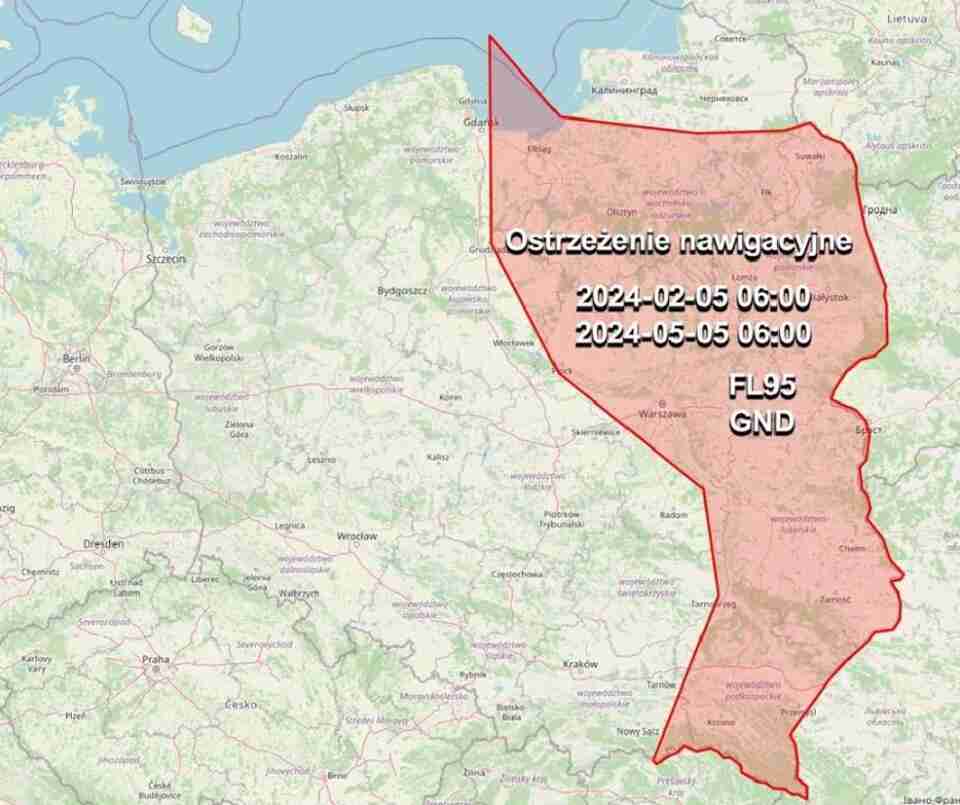 У Польщі попередили про підвищену активність військової авіації на кордоні (КАРТА)