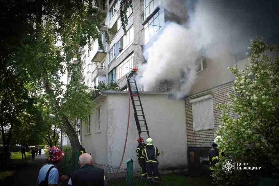 У Шеченківському районі Львова сталося загоряння квартири (ФОТО)