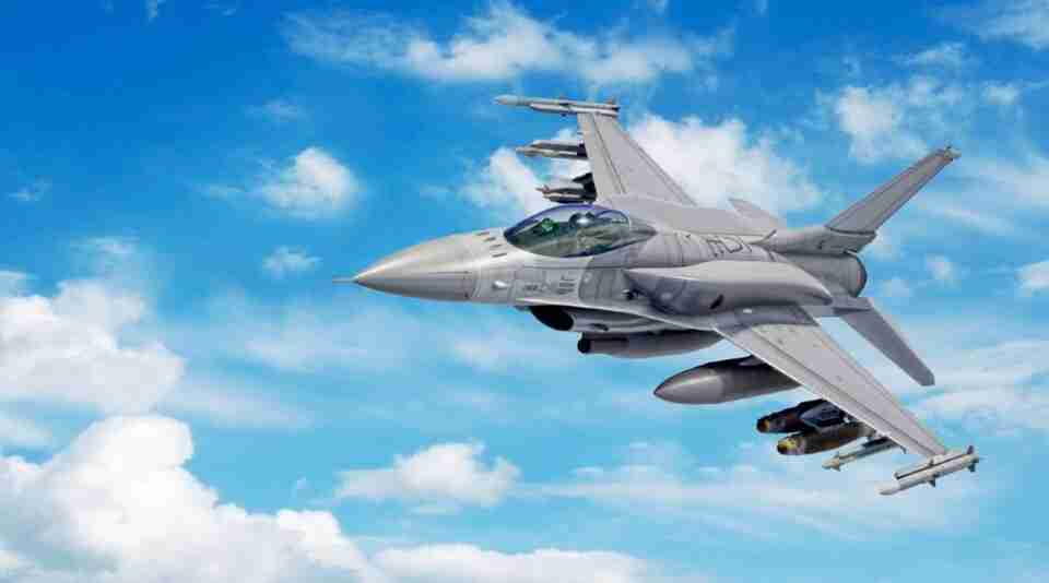 У США відповіли, коли Україна може отримати F-16 і чи змінять вони хід війни