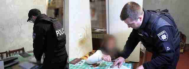 У столиці затримали шахрайок з Харкова і Донецька, які виманили у пенсіонерок декілька сотень тисяч гривень (ФОТО)