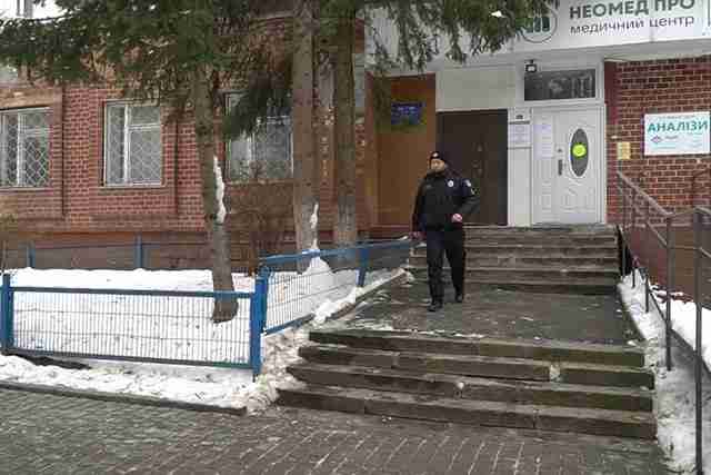 У Тернополі жінку жорстоко побили в приміщенні стоматологічної клініки (ФОТО)